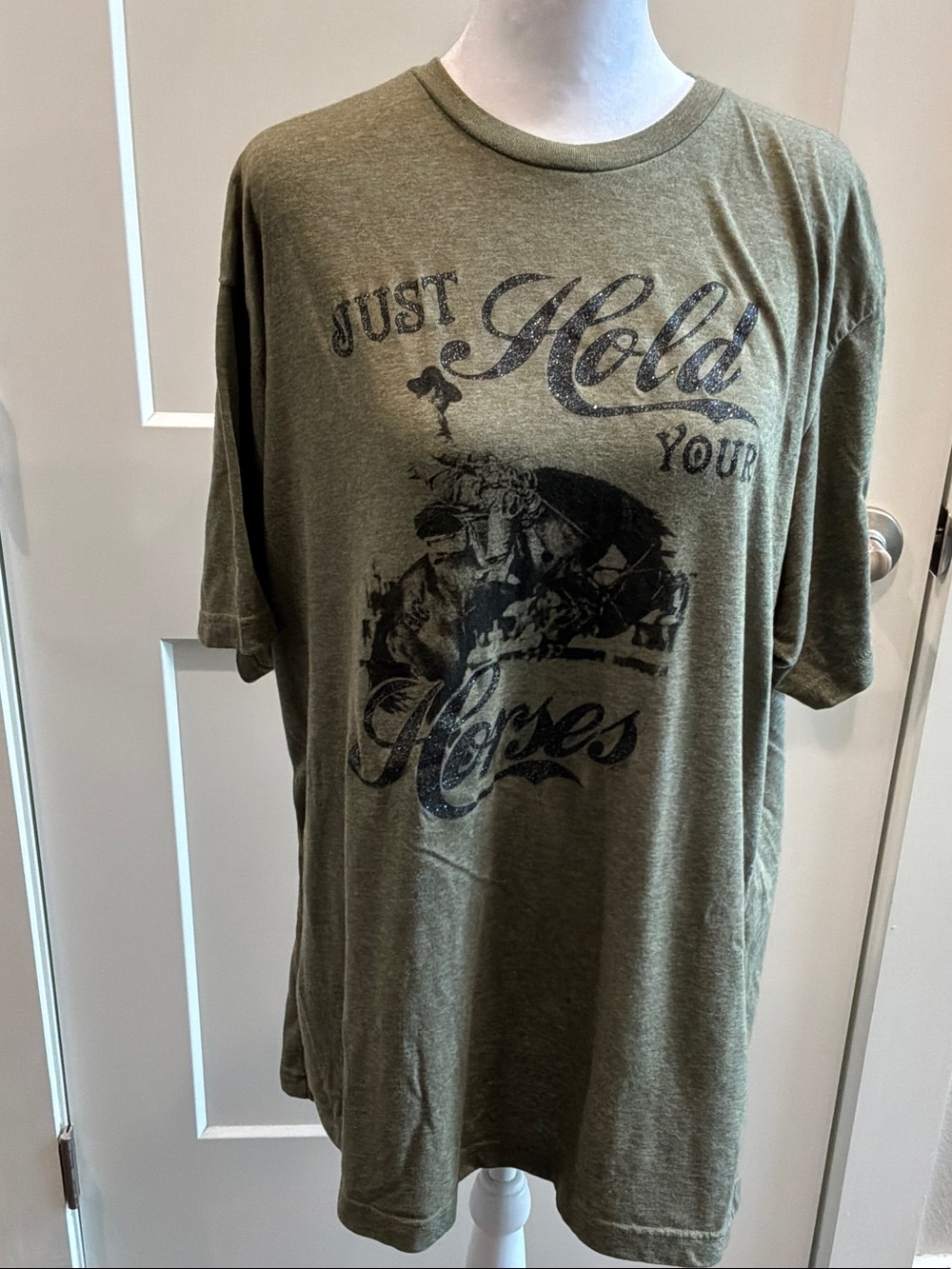 Benita Cecil XL Just Hold Your Horses Olive Green Graphic Tee Glitzy Shirt Women